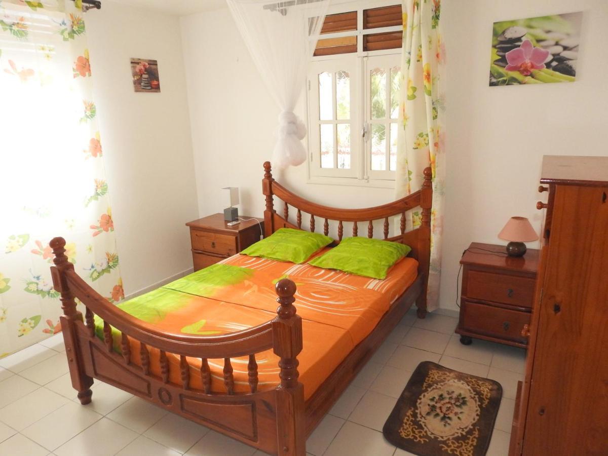 Villa Nanou , Villa De Plein Pied Avec Joli Jardin Bouillante Eksteriør billede